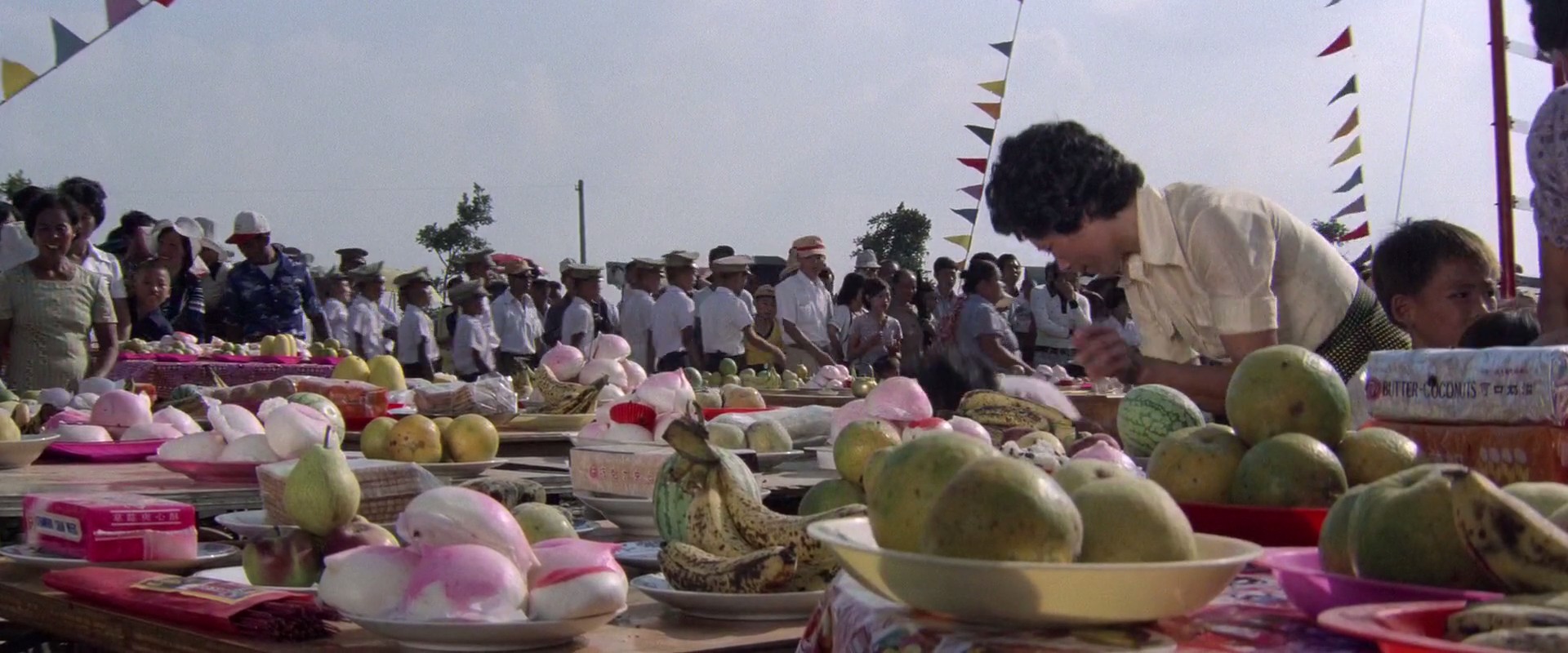 汪洋中的一条船剧照的剧照