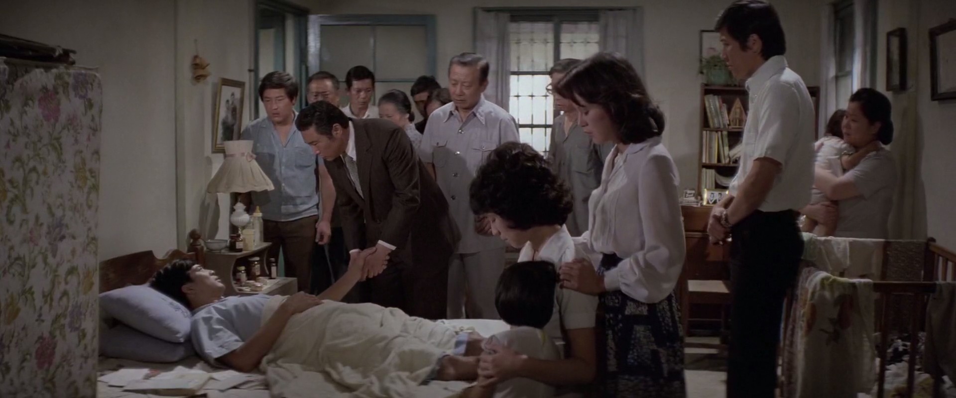 汪洋中的一条船剧照的剧照