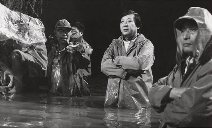 汪洋中的一条船剧照的剧照