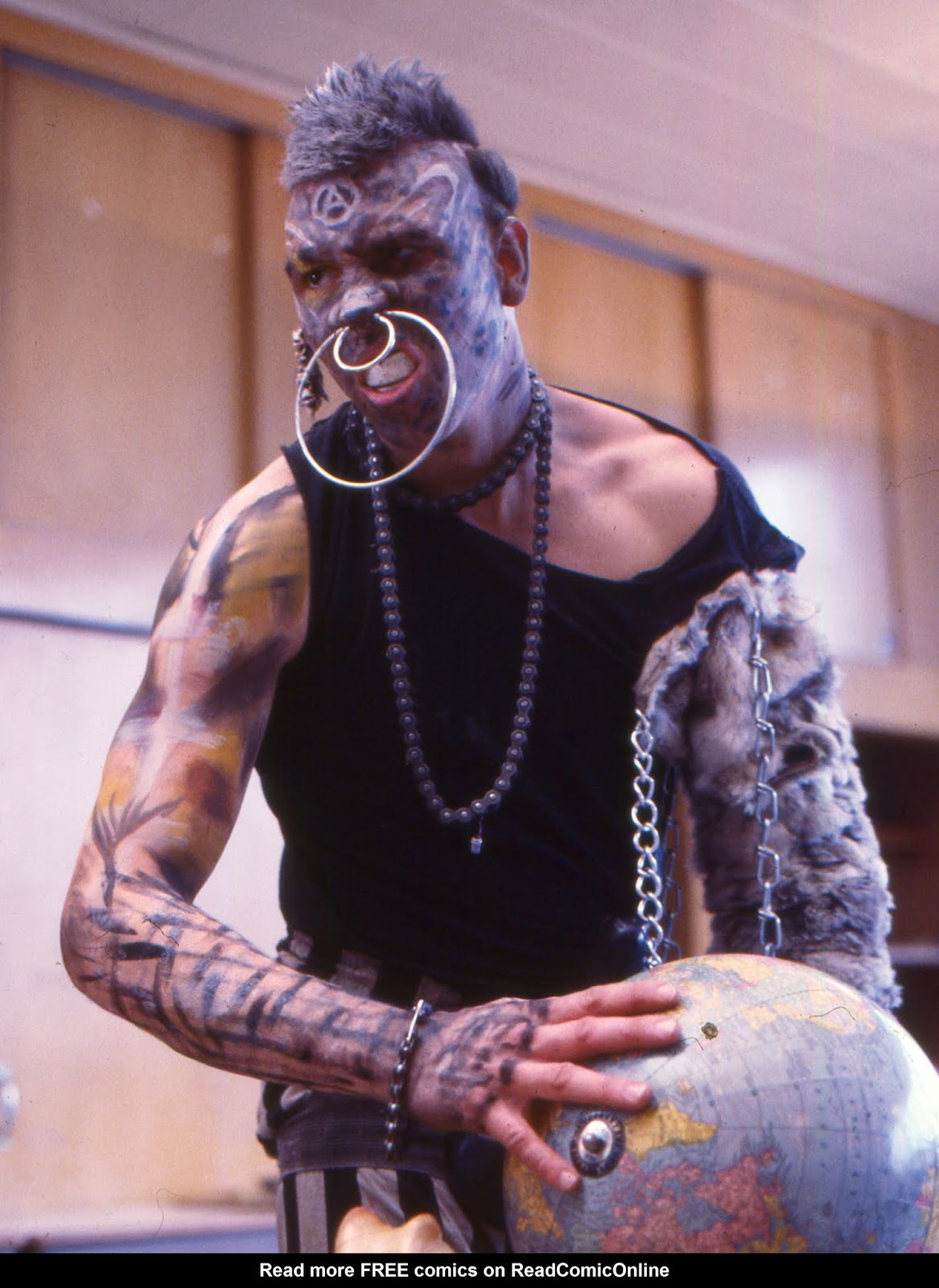 融掉低等生物剧照的剧照