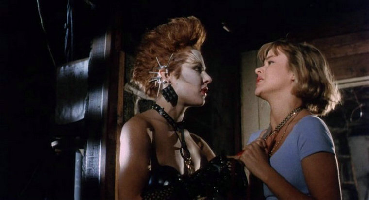 融掉低等生物剧照的剧照