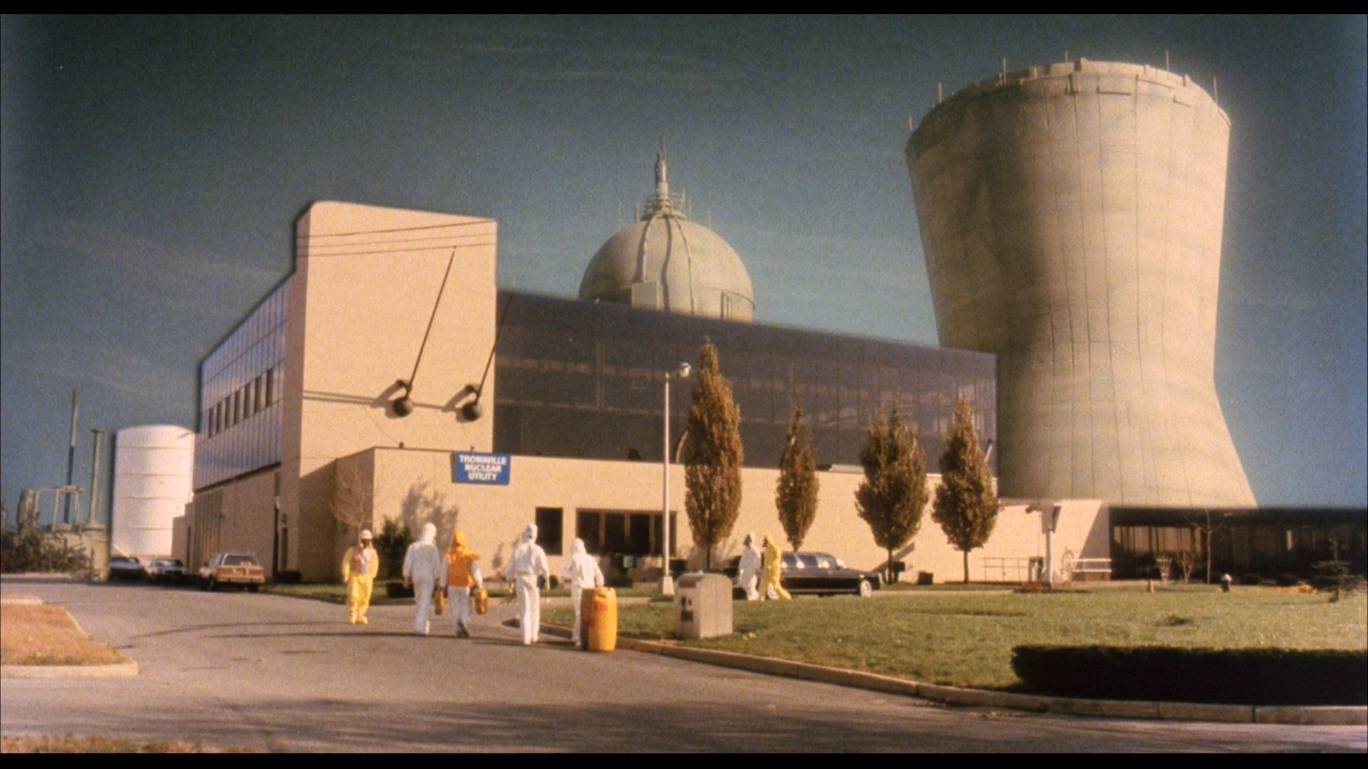 融掉低等生物剧照的剧照