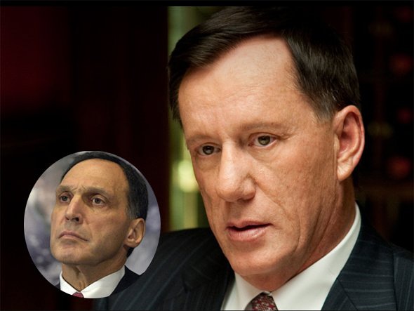 大而不倒剧照的剧照