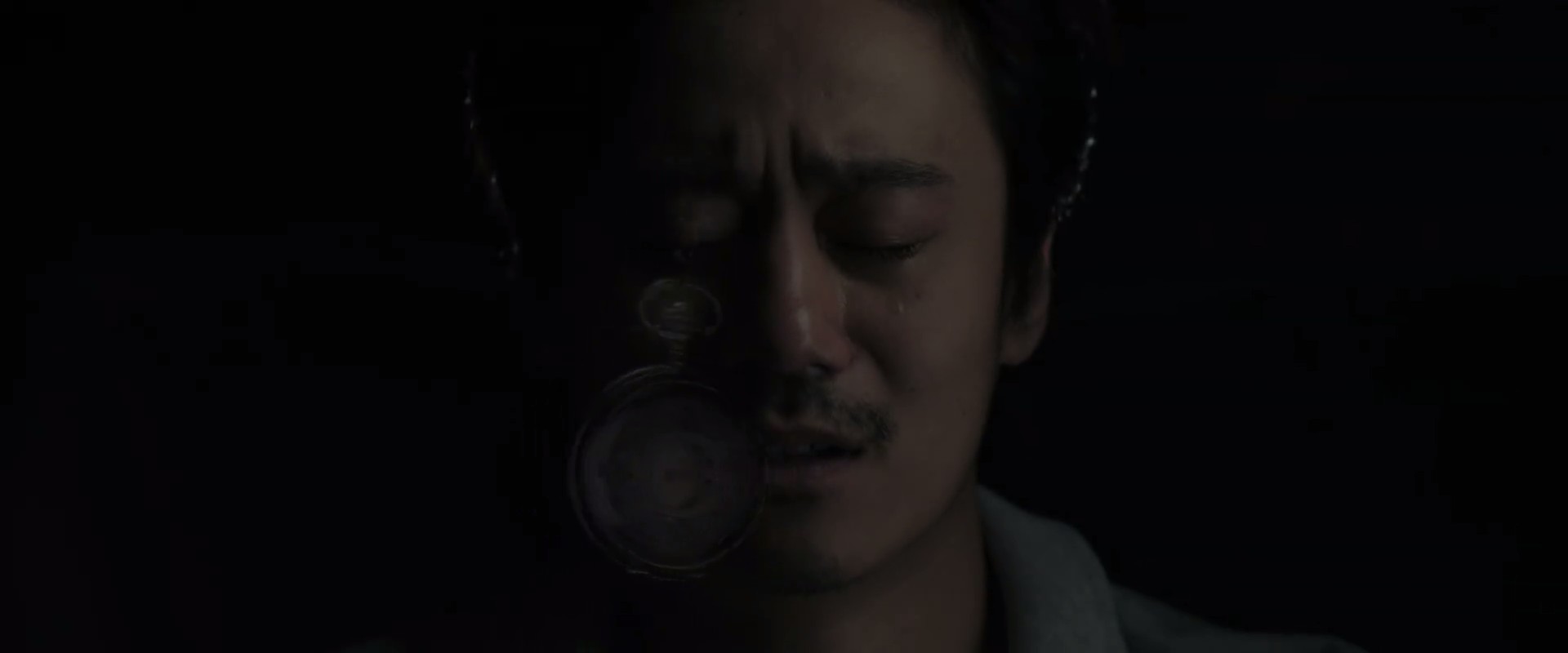 守灵剧照的剧照