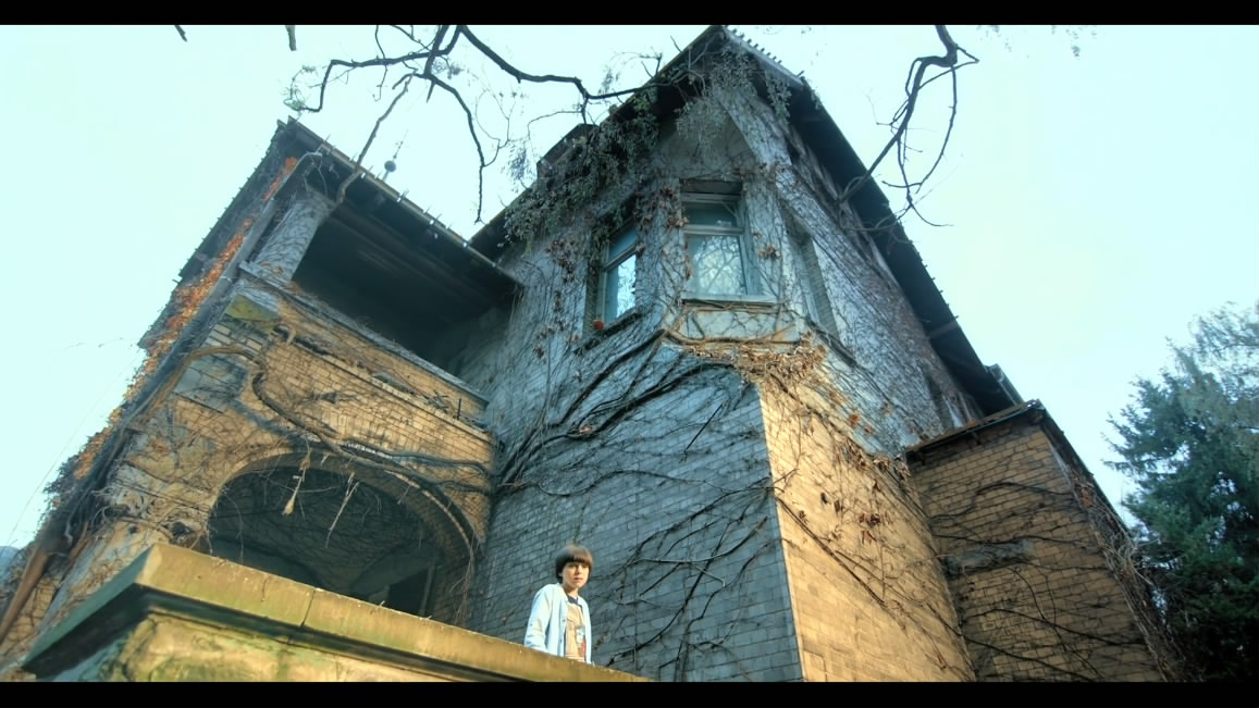 幽蓝幻境剧照的剧照