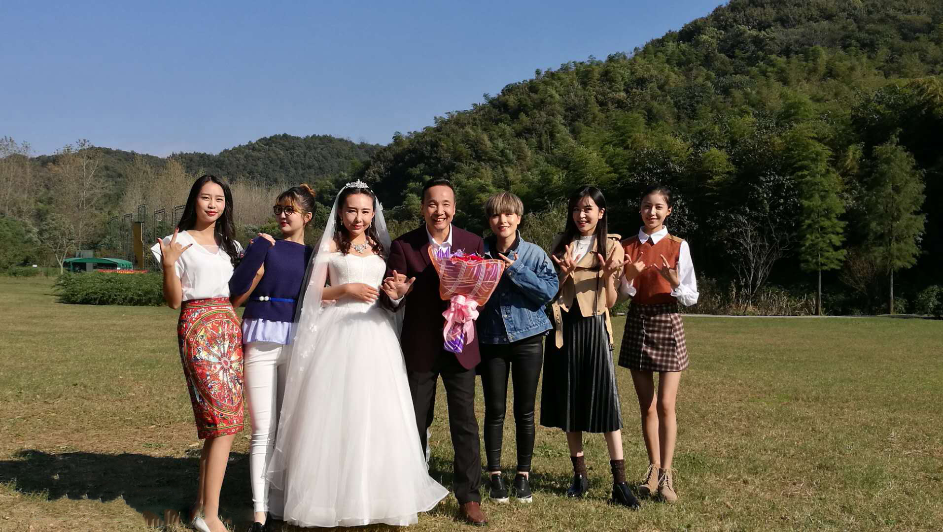 翻滚吧姐妹剧照的剧照