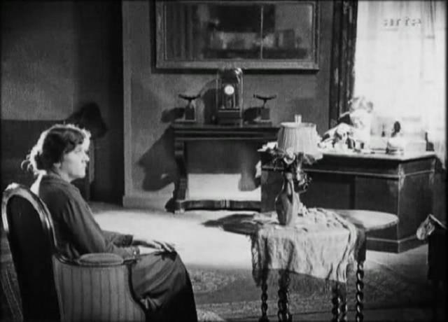 微笑的布迪夫人剧照的剧照