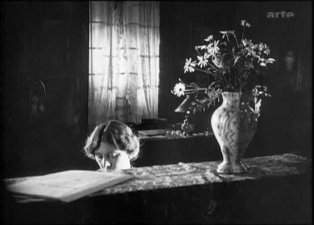 微笑的布迪夫人剧照的剧照