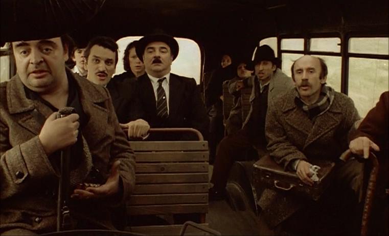 谁在那儿歌唱？剧照的剧照