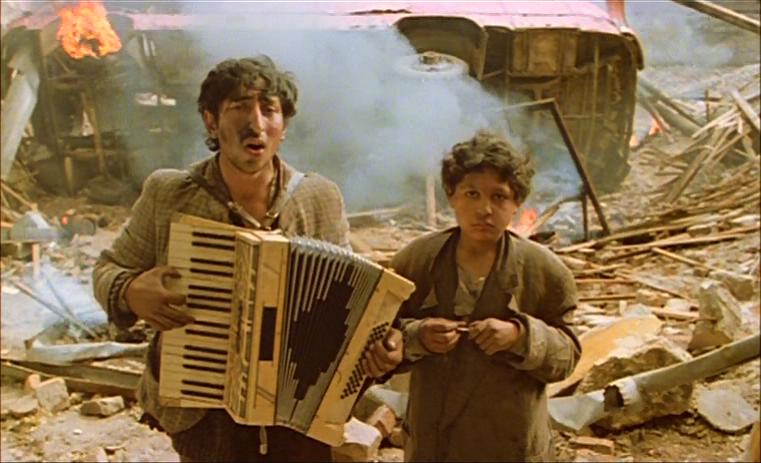 谁在那儿歌唱？剧照的剧照