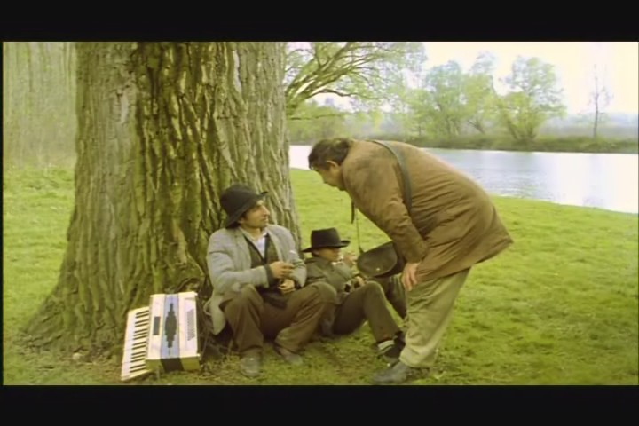 谁在那儿歌唱？剧照的剧照