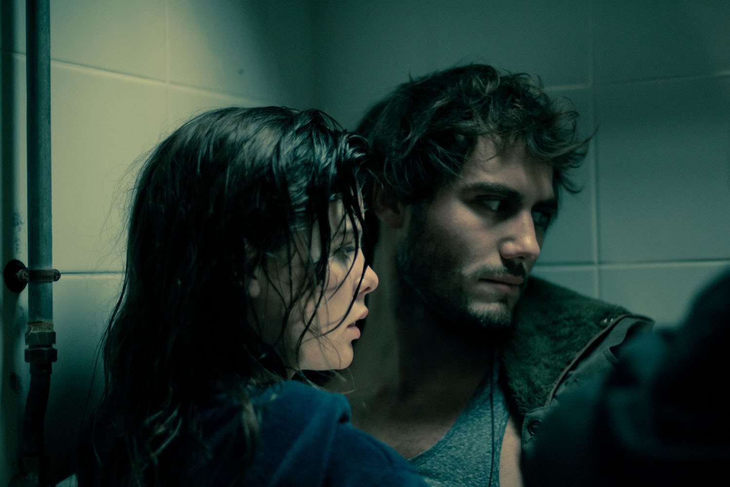 欧西亚尼剧照的剧照