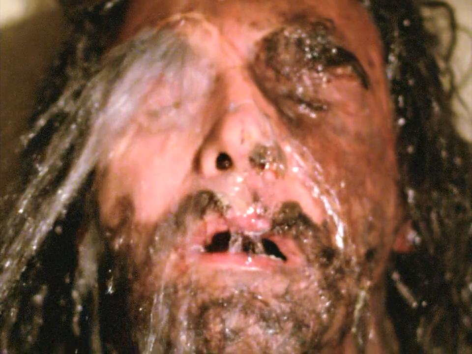 歪唇男人剧照的剧照