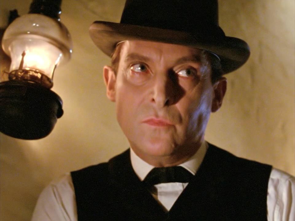 歪唇男人剧照的剧照