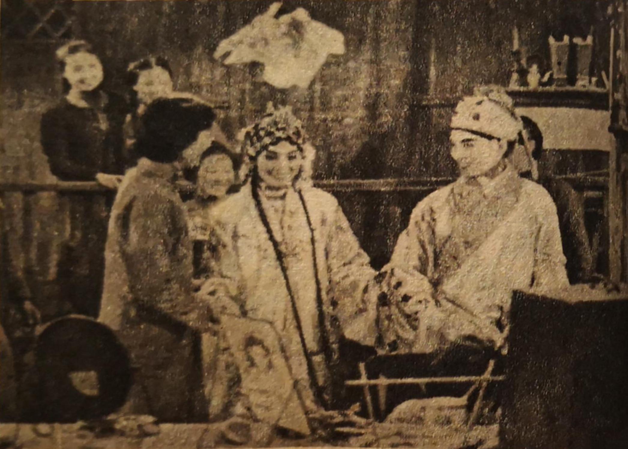 舞台姐妹剧照的剧照