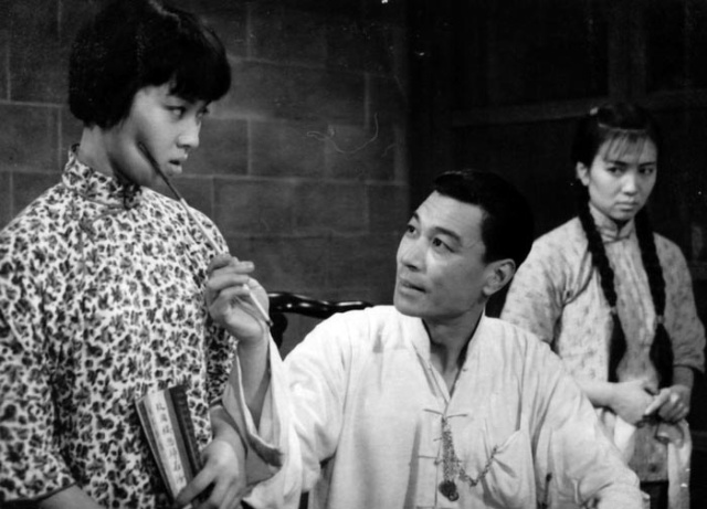 舞台姐妹剧照的剧照