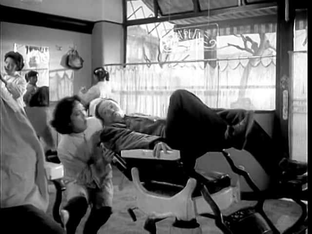 女理发师剧照的剧照