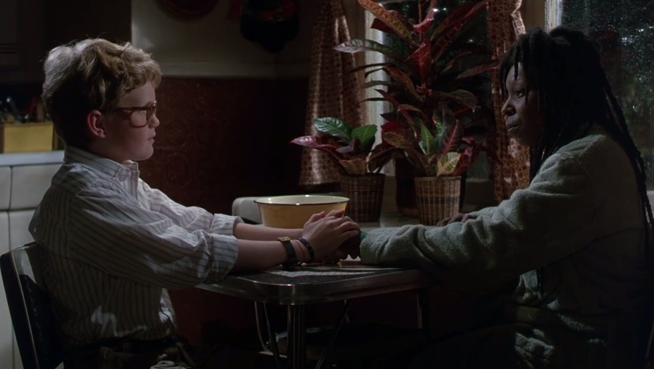 紫色爱心剧照的剧照