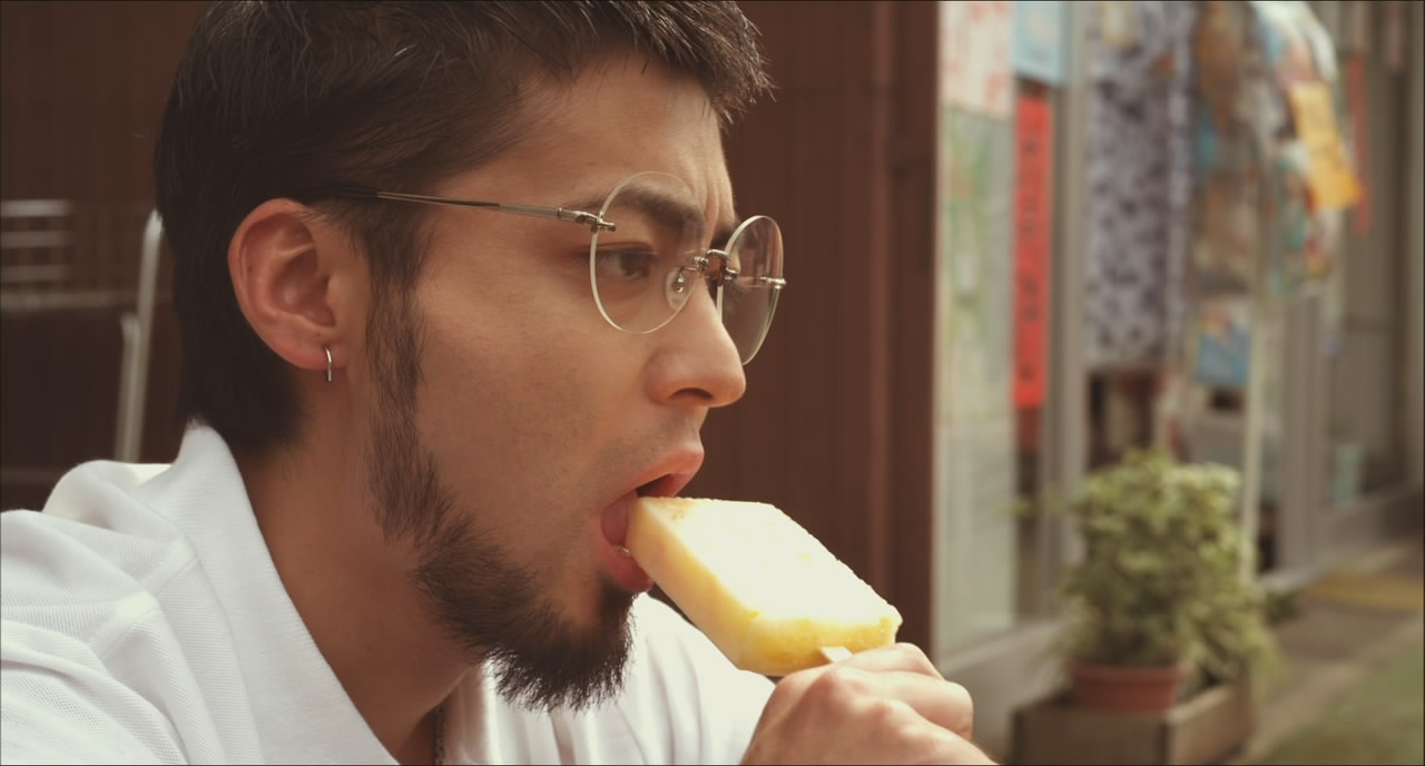 暗金丑岛君剧照的剧照