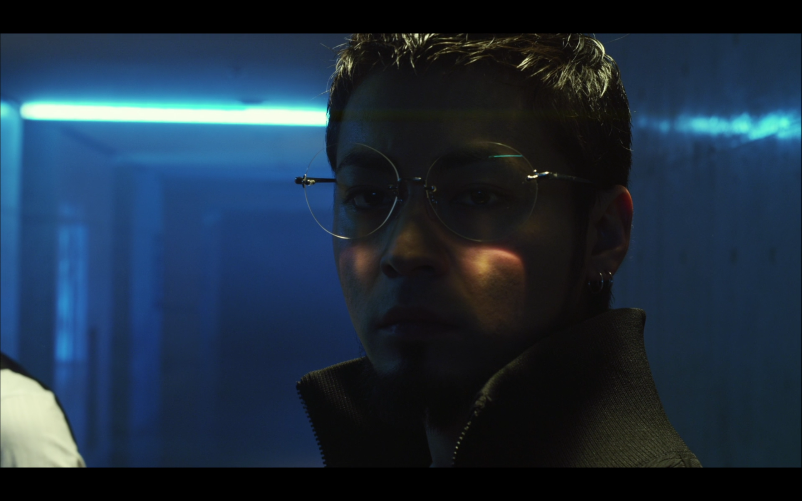 暗金丑岛君剧照的剧照