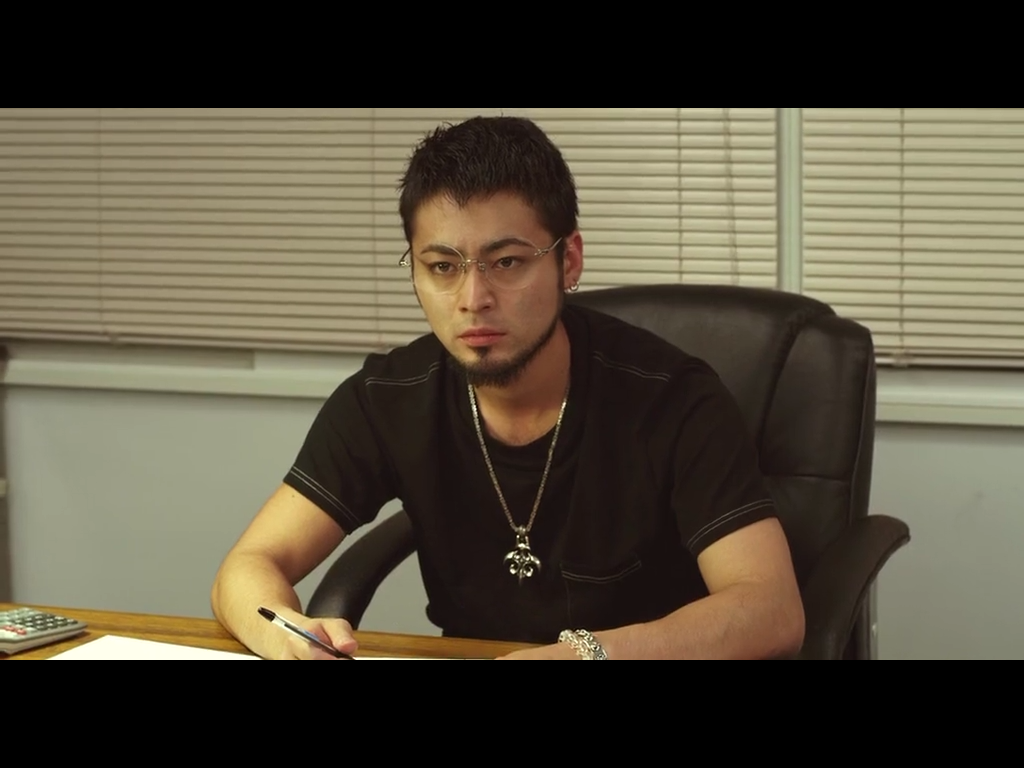 暗金丑岛君剧照的剧照