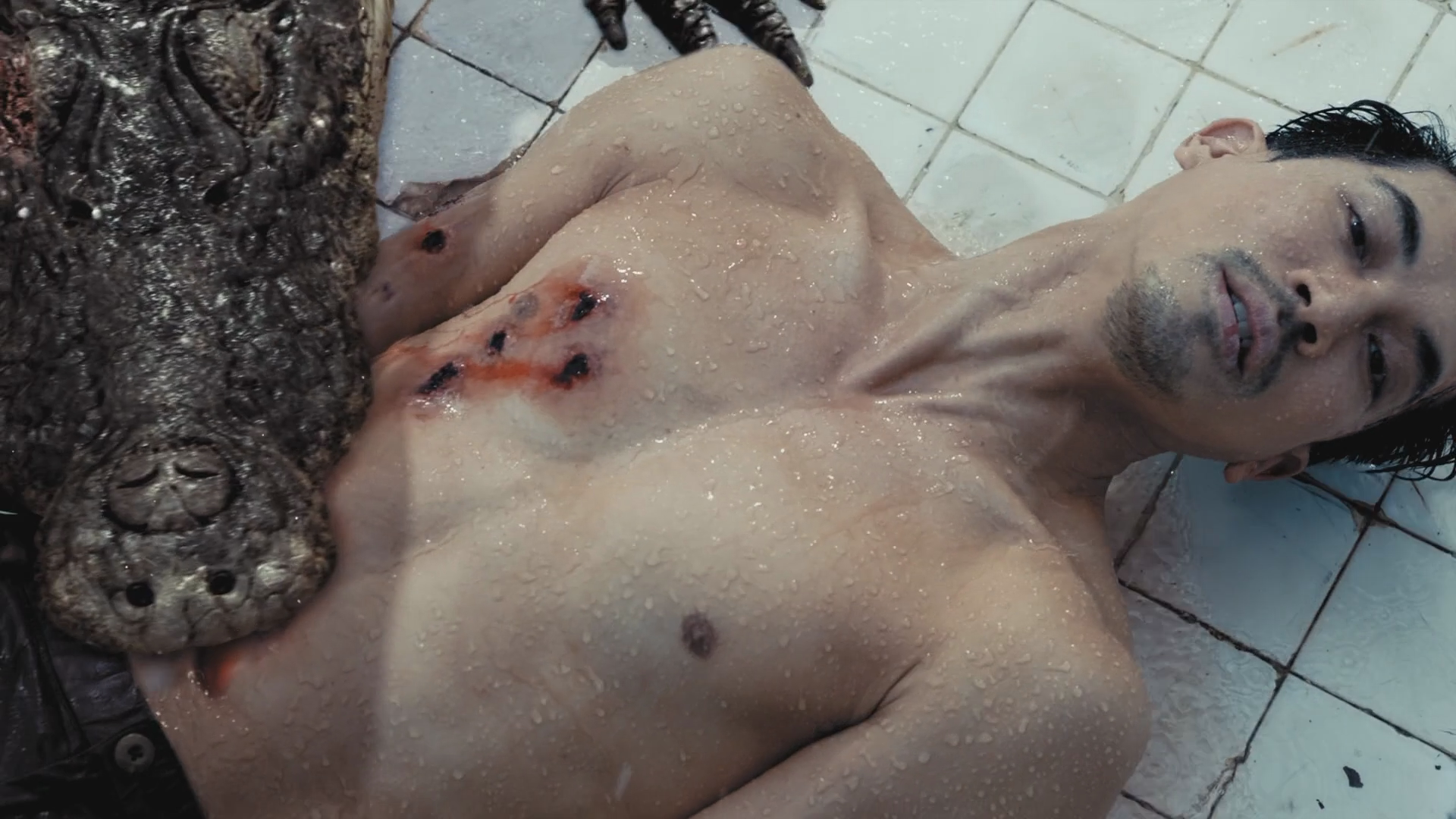 鳄口逃生剧照的剧照