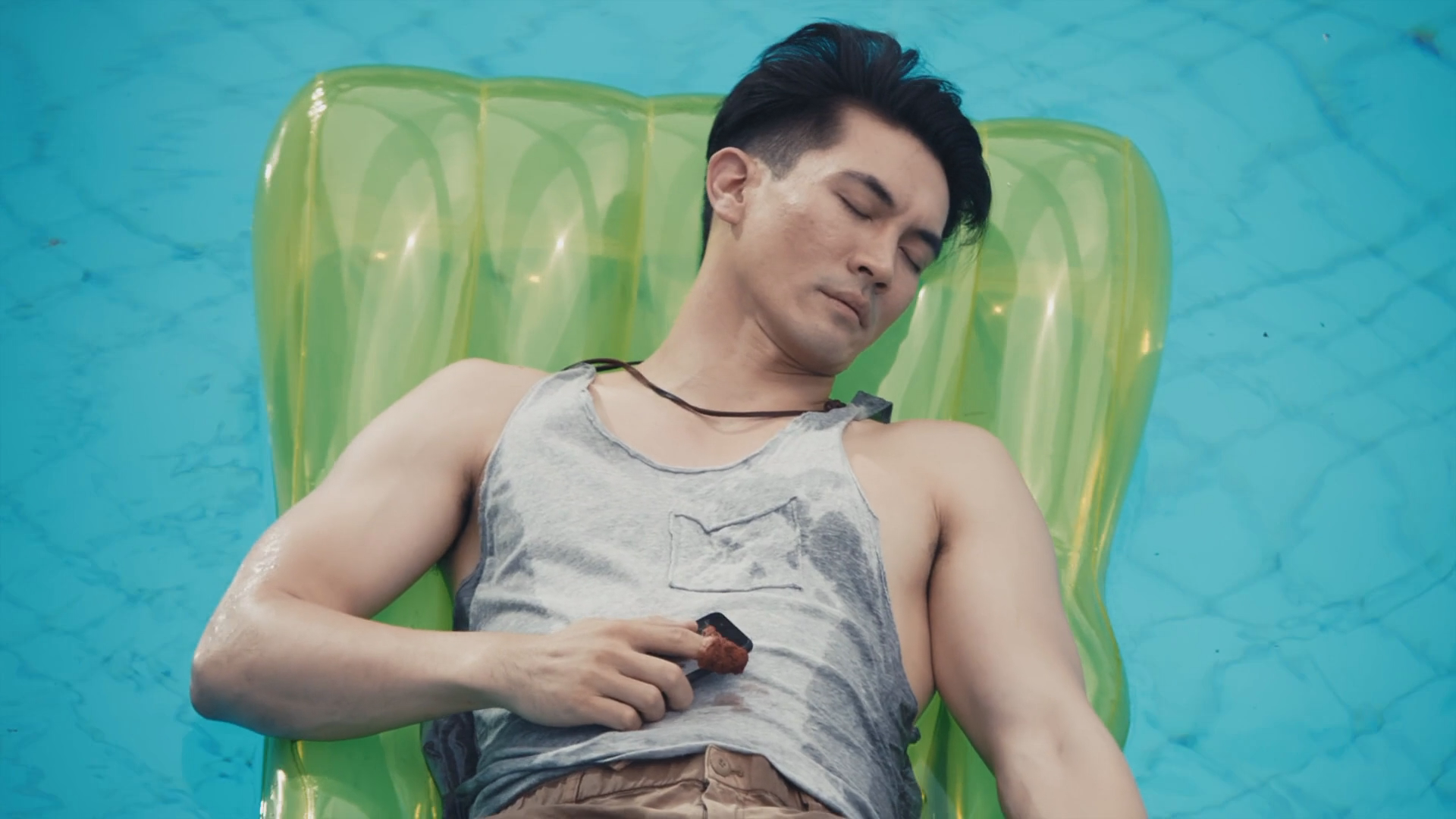 鳄口逃生剧照的剧照