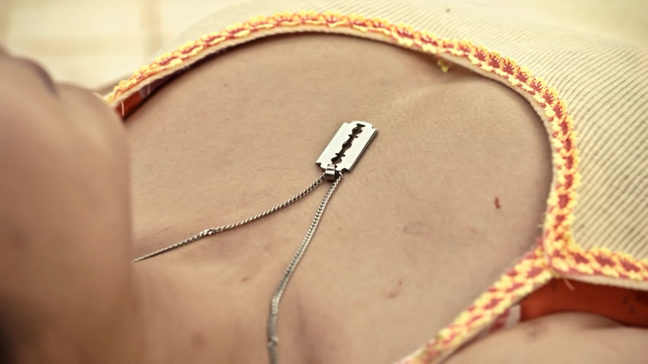 鳄口逃生剧照的剧照