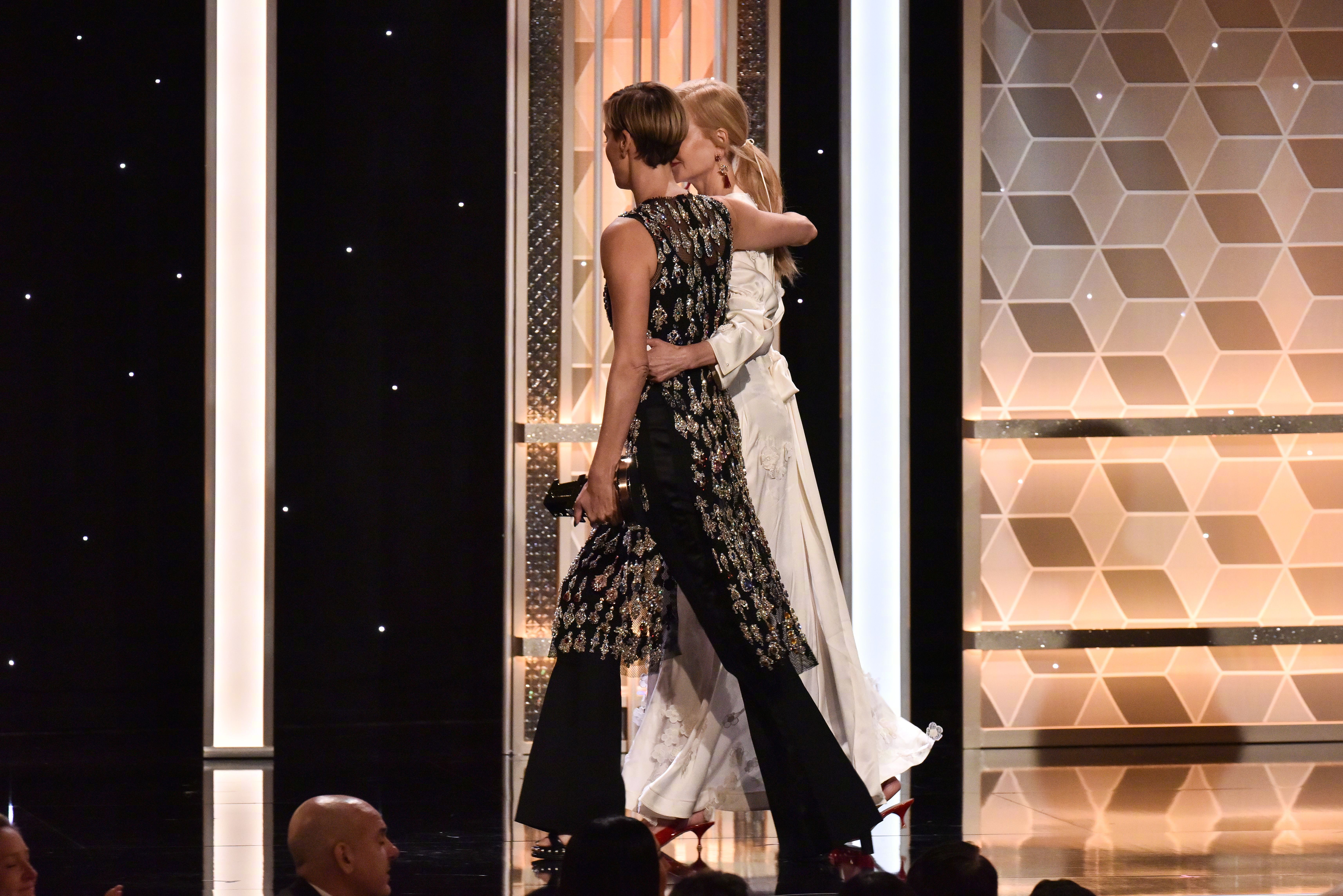 爆炸新闻剧照的剧照