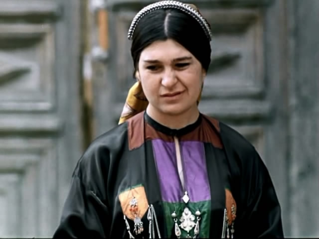 送给爱人的项链剧照的剧照