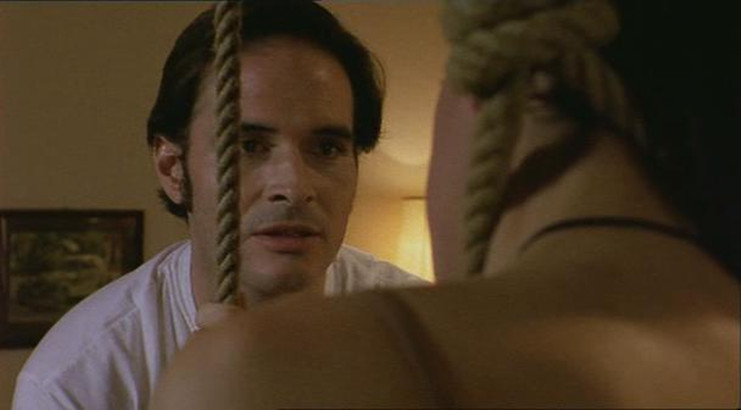 爱的墓园剧照的剧照