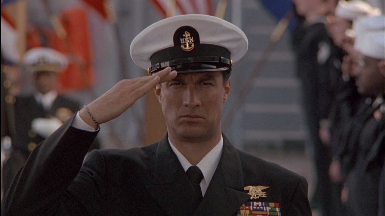 潜龙轰天剧照的剧照