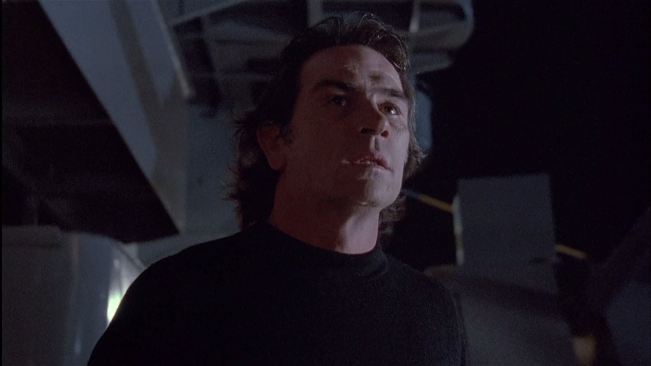 潜龙轰天剧照的剧照