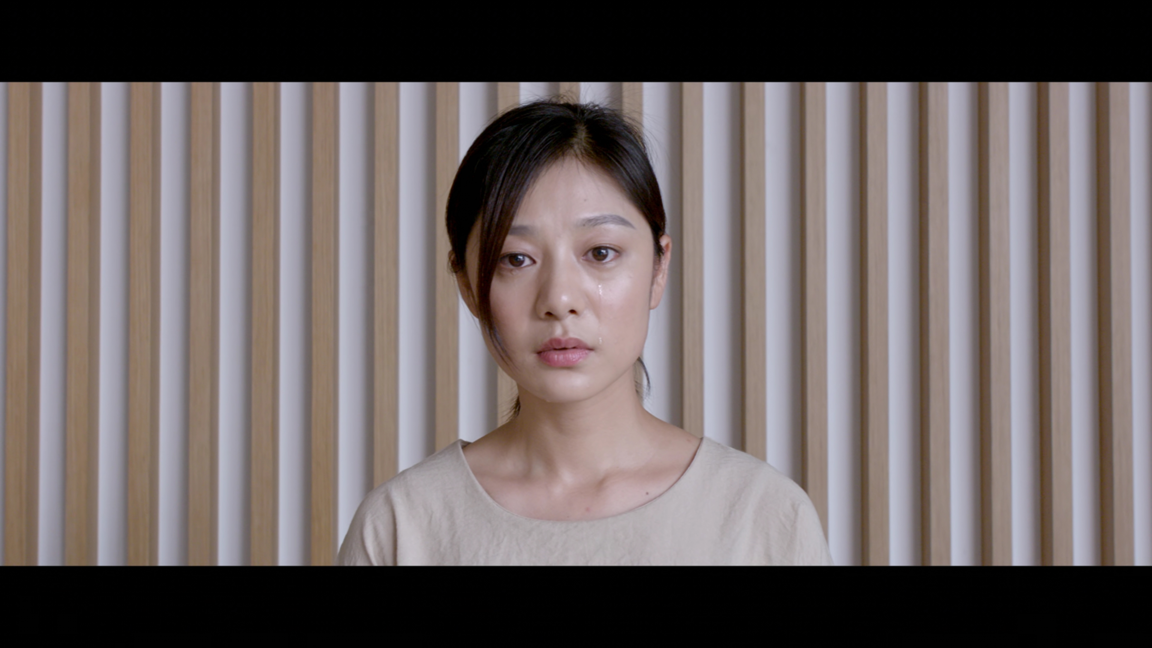 淡蓝琥珀剧照的剧照