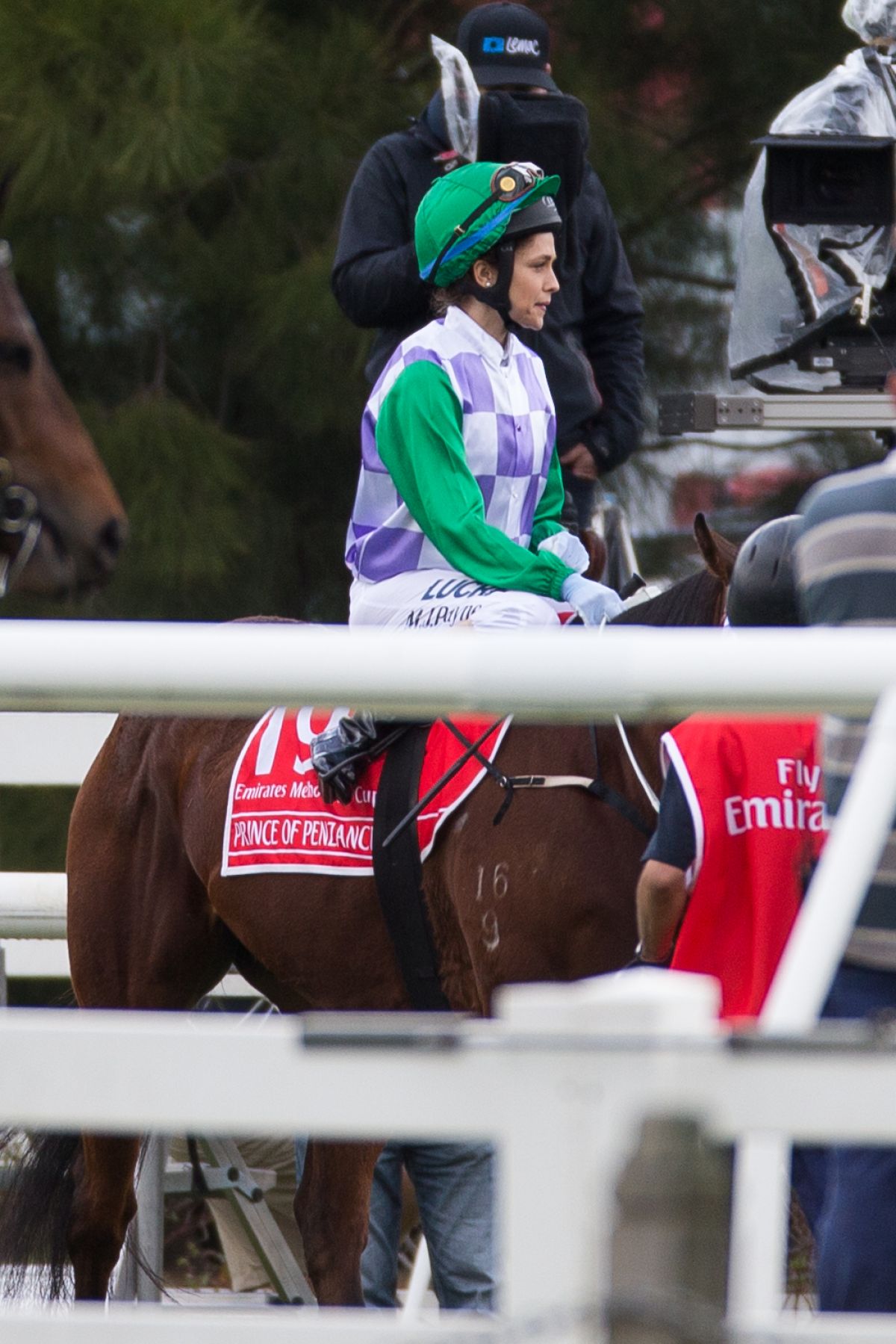 赛马女孩剧照的剧照