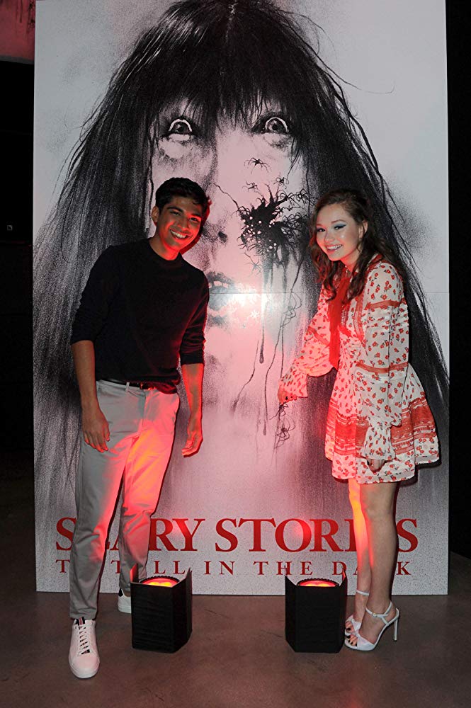 在黑暗中讲述的恐怖故事剧照的剧照