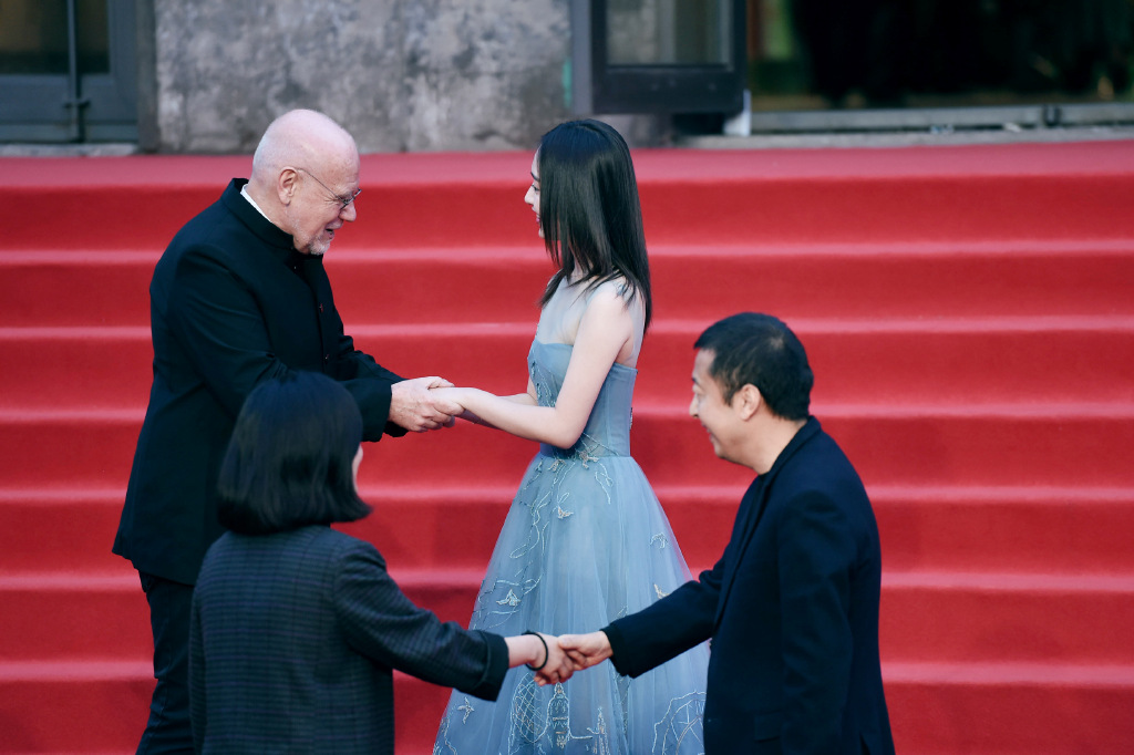 少女佳禾剧照的剧照