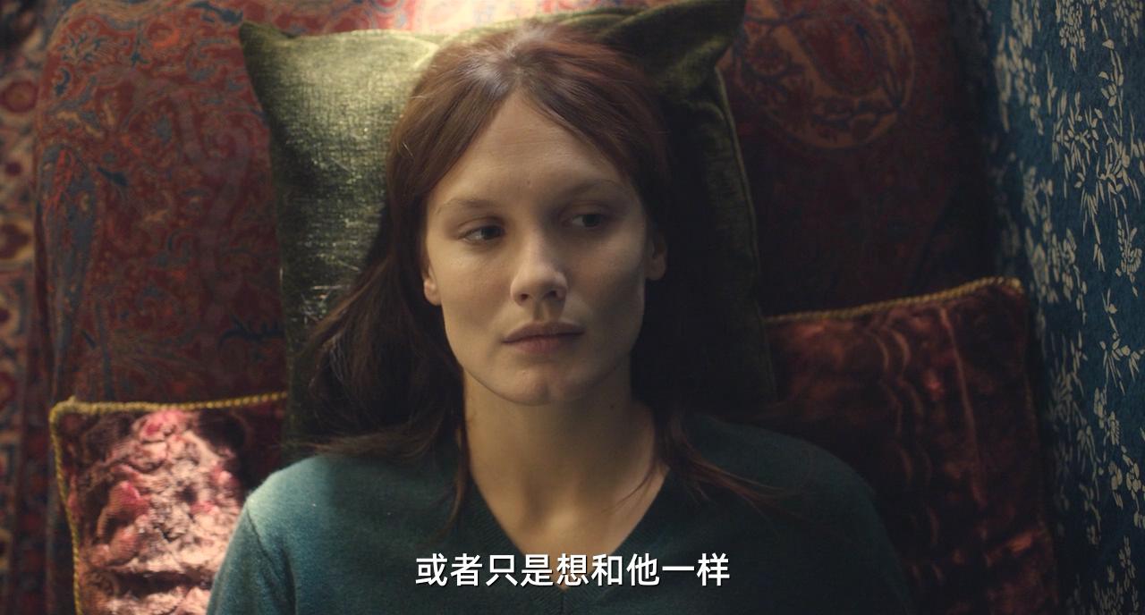 某处，某人剧照的剧照