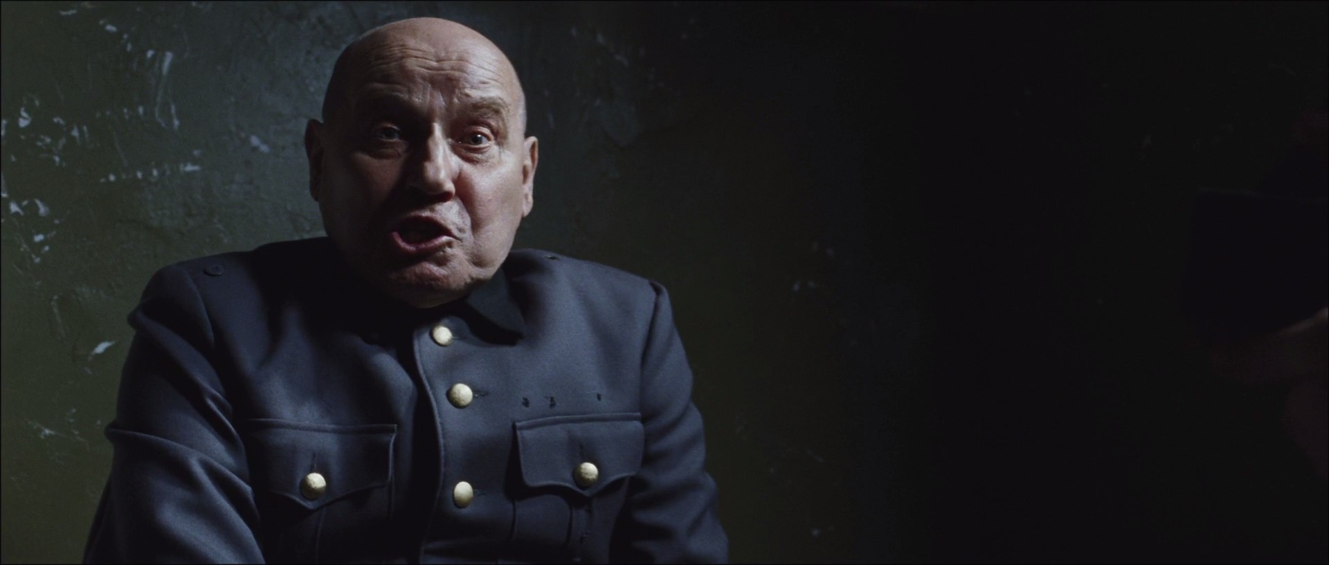 狼入羊口剧照的剧照