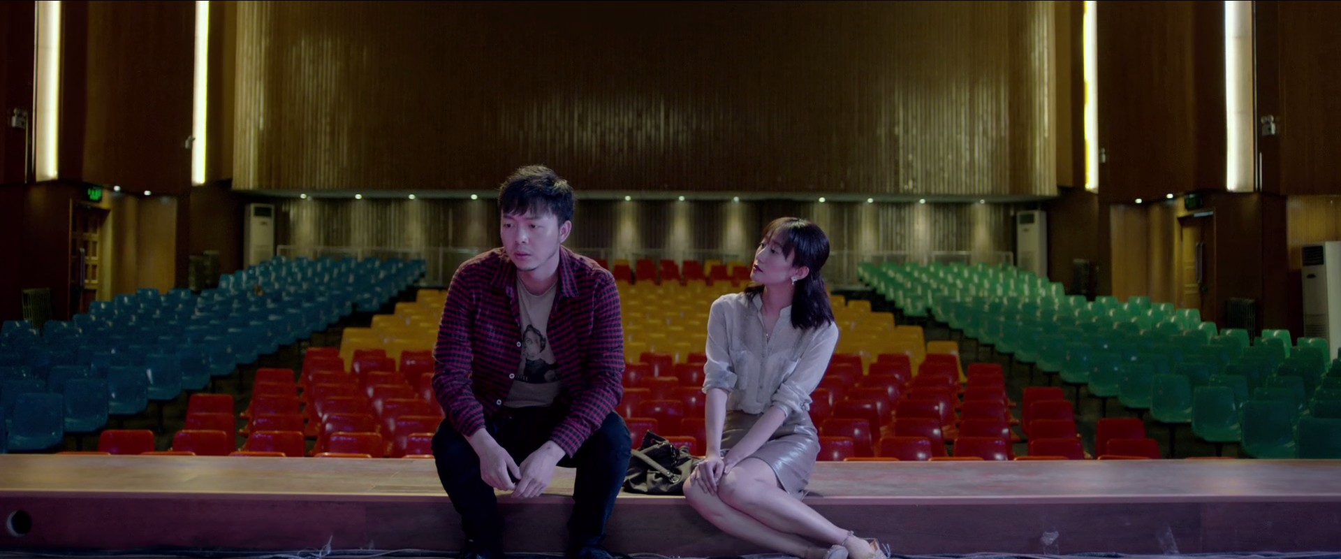 午夜废墟剧照的剧照