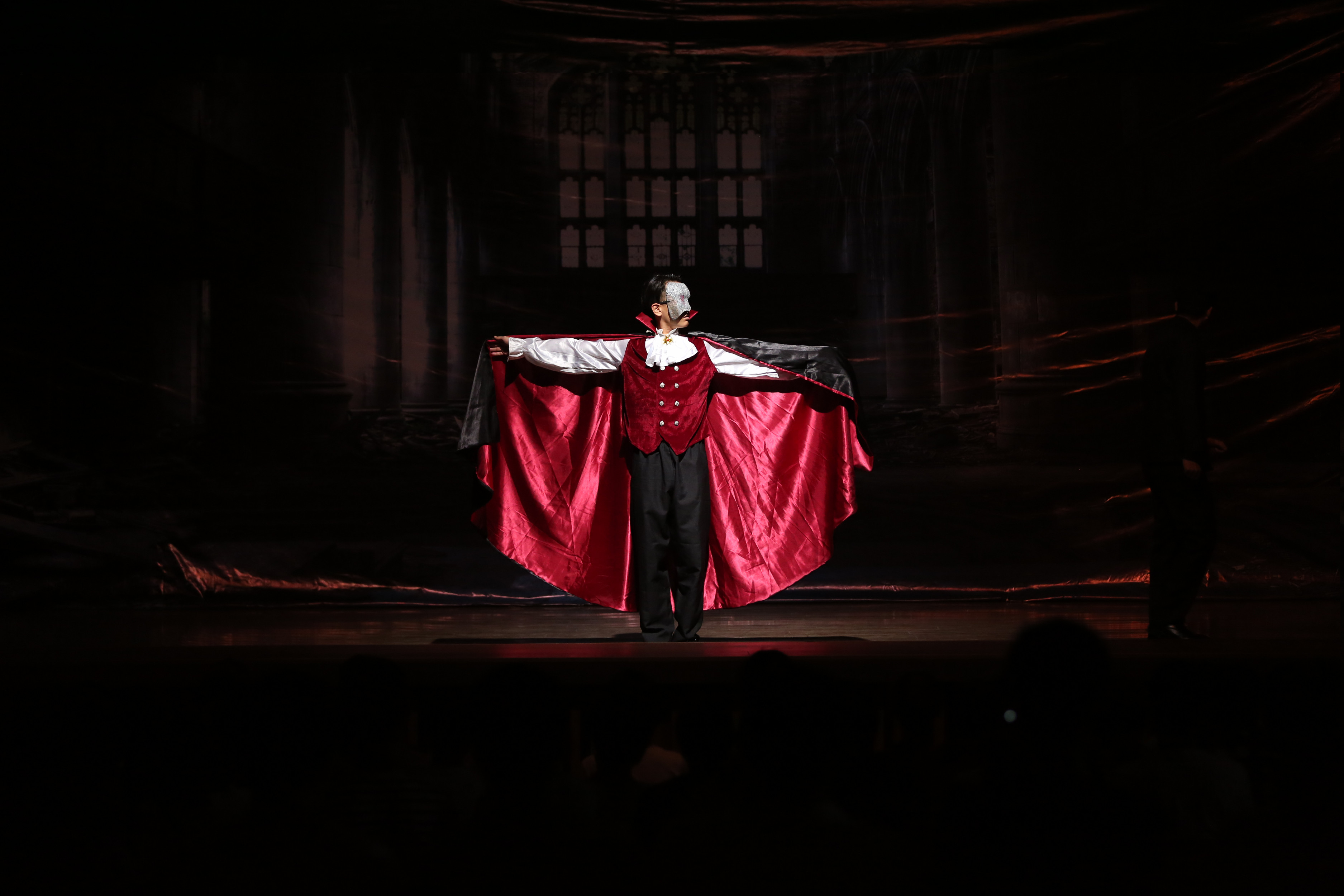 午夜废墟剧照的剧照