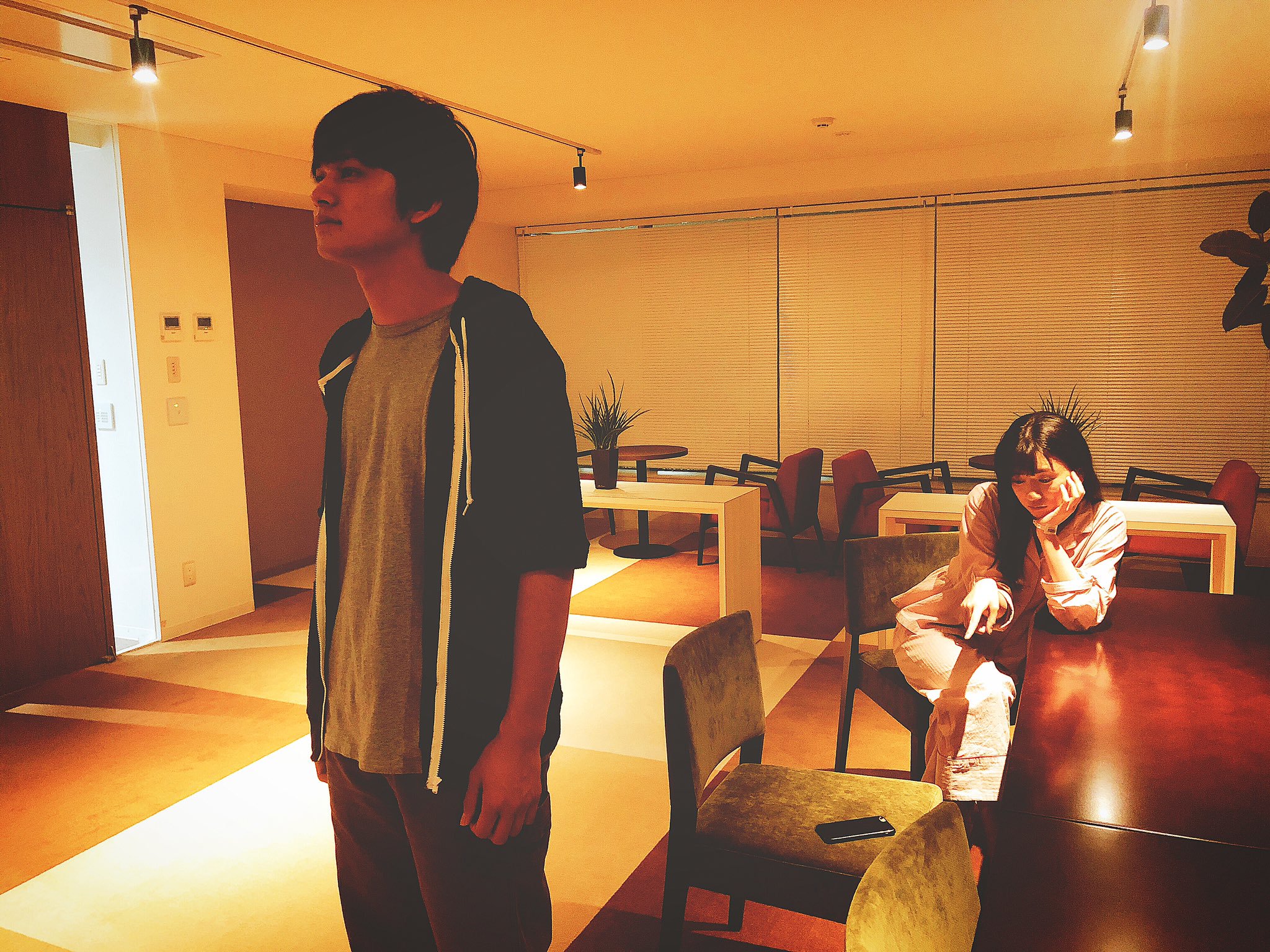 你在月夜里闪耀光辉剧照的剧照