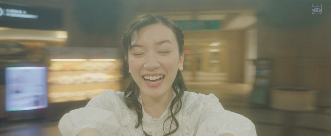 你在月夜里闪耀光辉剧照的剧照