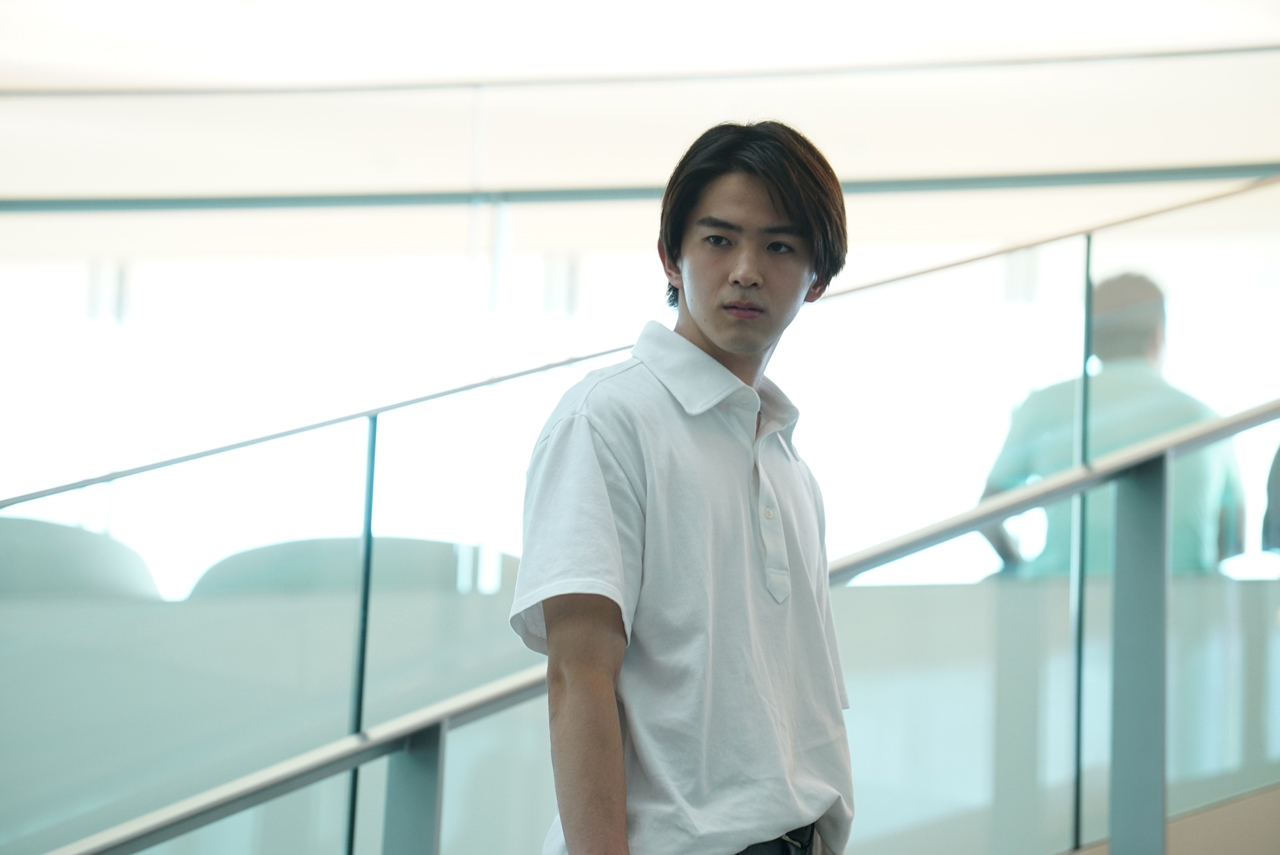 你在月夜里闪耀光辉剧照的剧照