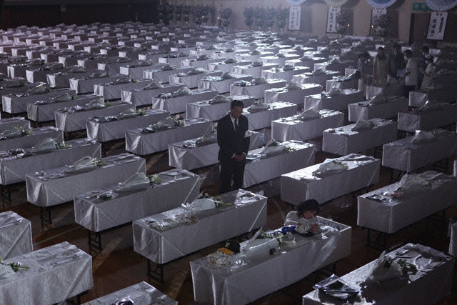 不沉的太阳剧照的剧照