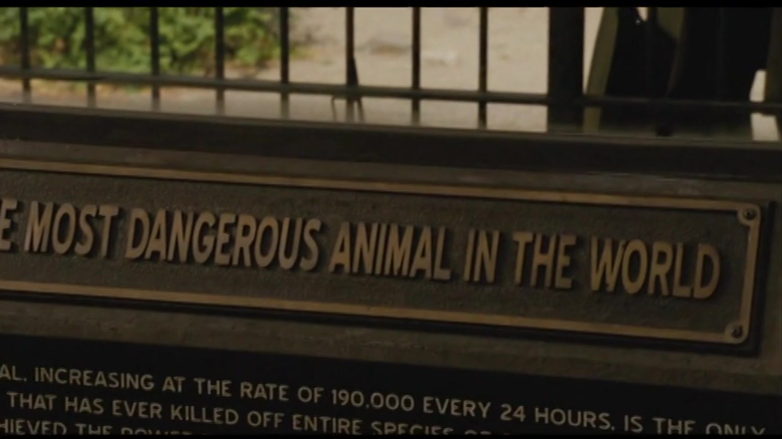 不沉的太阳剧照的剧照