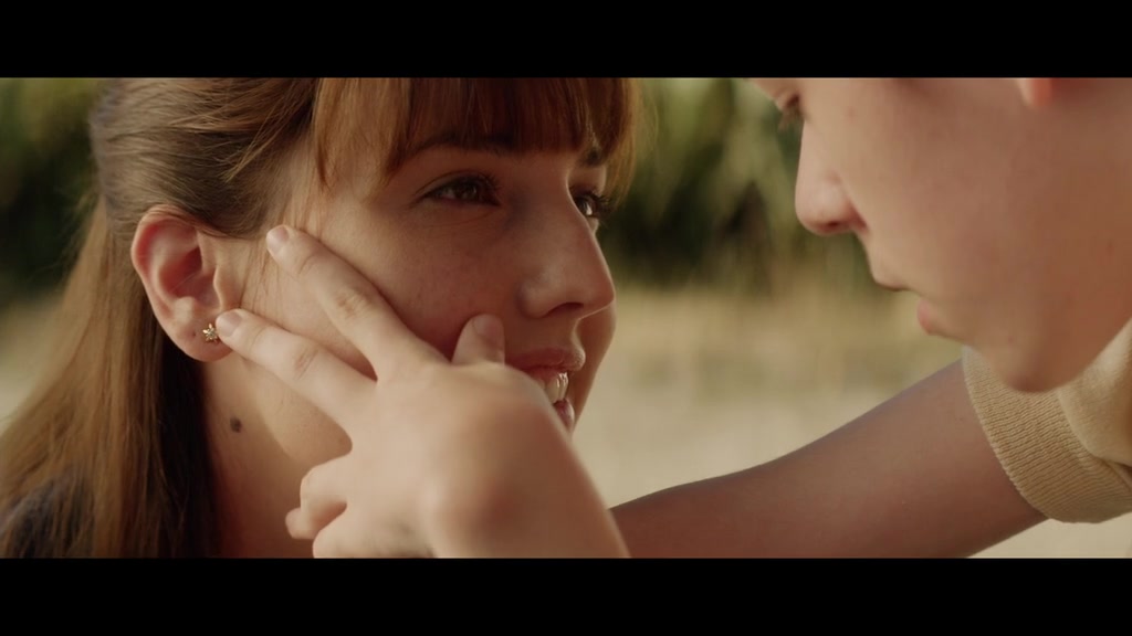 闭上眼睛活着很容易剧照的剧照