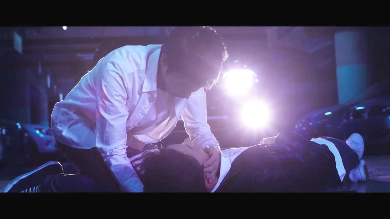 何故惹凡尘剧照的剧照