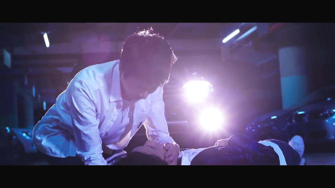 何故惹凡尘剧照的剧照