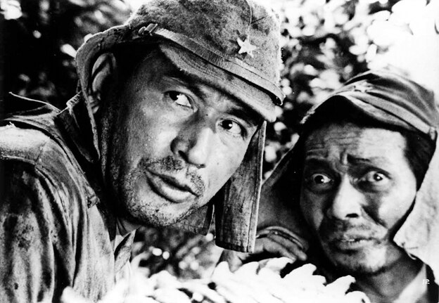 飘舞的军旗下剧照的剧照